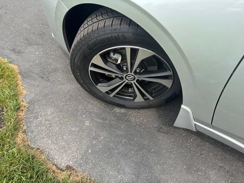 Used 2022 Nissan Sentra SV FWD image 27