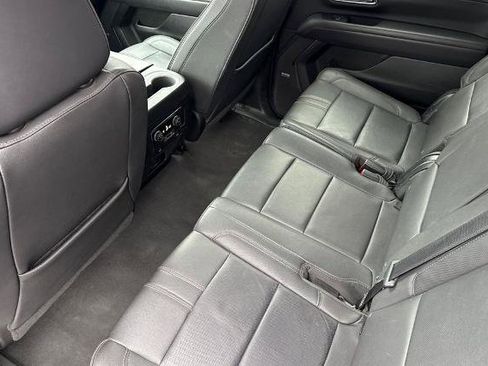 Used 2024 Chevrolet Suburban RST RWD image 6