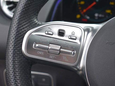 Used 2023 Mercedes-Benz GLB 250 image 13