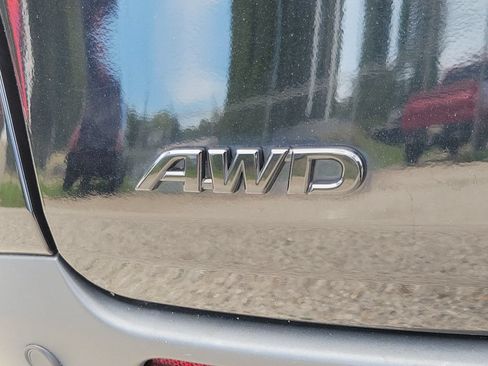 Used 2023 Toyota Sienna XLE Woodland Edition AWD/4WD image 7