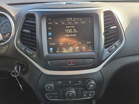 Used 2014 Jeep Cherokee Latitude image 17