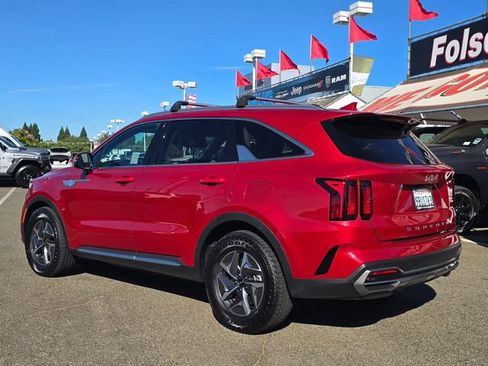 Used 2022 Kia Sorento S FWD image 6