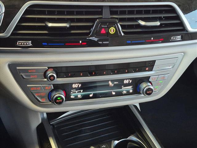 Used 2022 BMW 740i RWD image 14