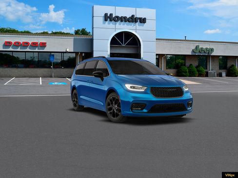 New 2026 Chrysler Pacifica Select image 16