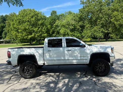 Used 2017 GMC Sierra 1500 SLT AWD/4WD image 4
