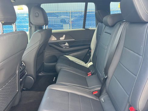 Used 2026 Mercedes-Benz GLS 450 4MATIC image 17