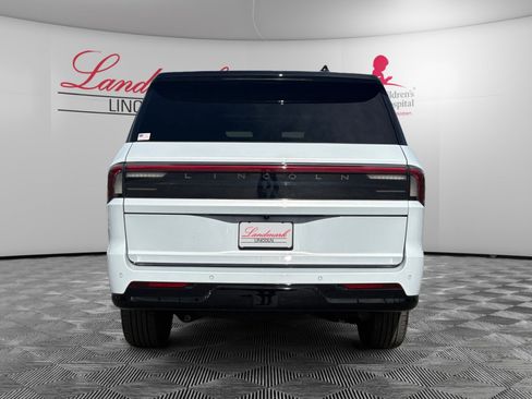 Certified 2025 Lincoln Navigator Black Label image 4