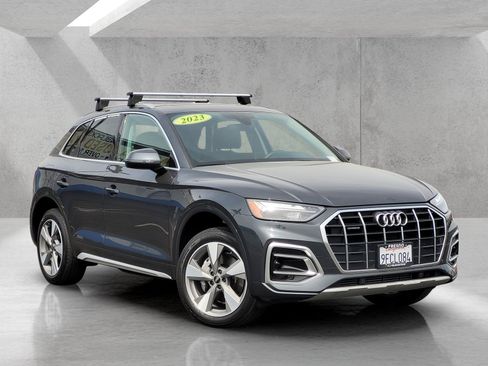 Used 2023 Audi Q5 2.0T Premium w/ Convenience Package AWD/4WD image 2