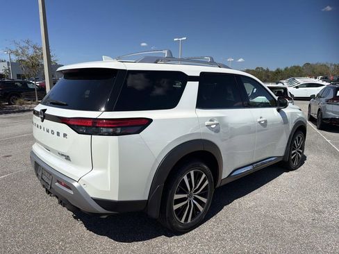 Certified 2023 Nissan Pathfinder Platinum image 4