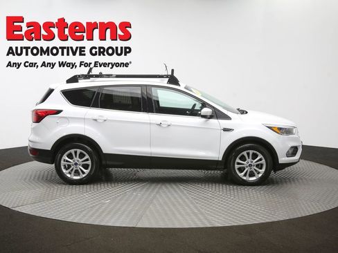 Used 2019 Ford Escape SE FWD image 46