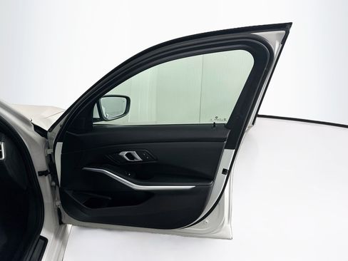 Used 2026 BMW 330i Sedan RWD image 34