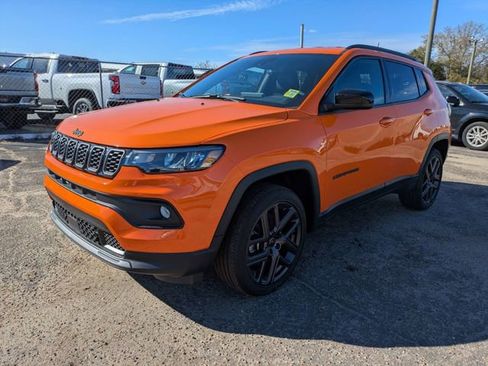 New 2026 Jeep Compass Latitude image 8