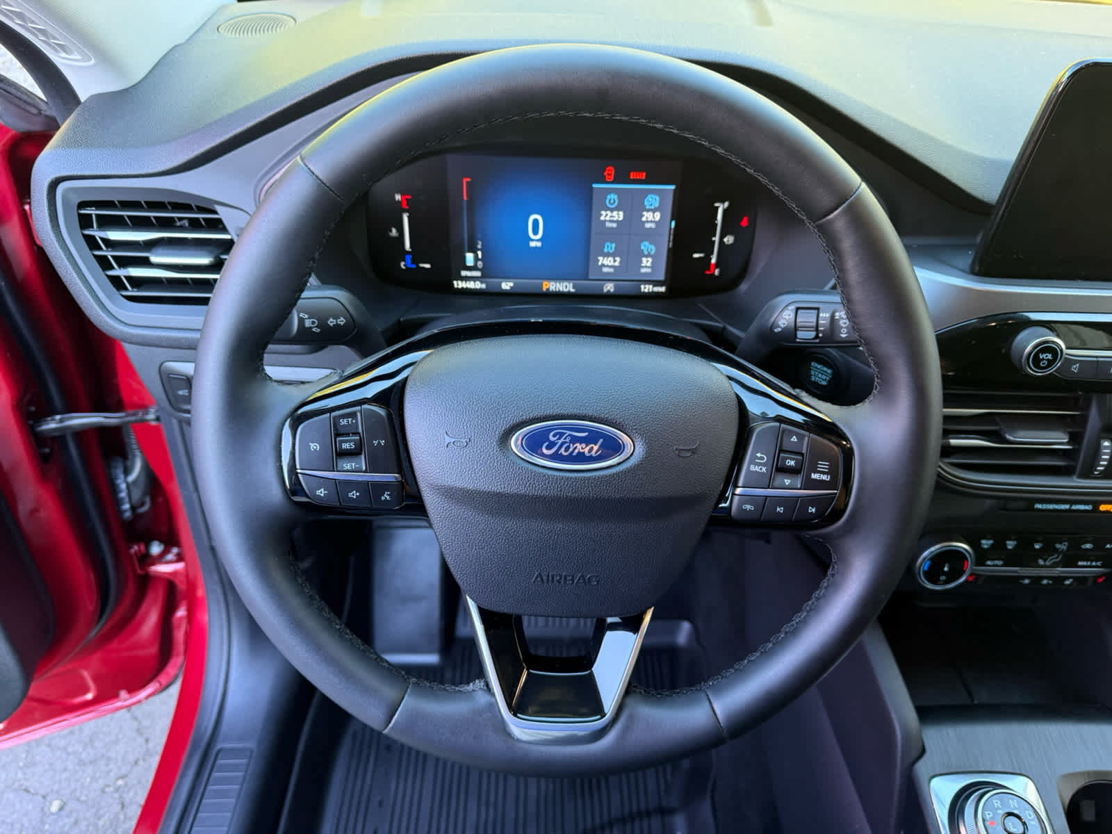 Used 2025 Ford Escape Active w/ Cold Weather Package AWD/4WD image 2