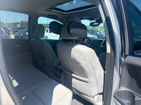 Used 2017 Honda Ridgeline RTL-E image 33