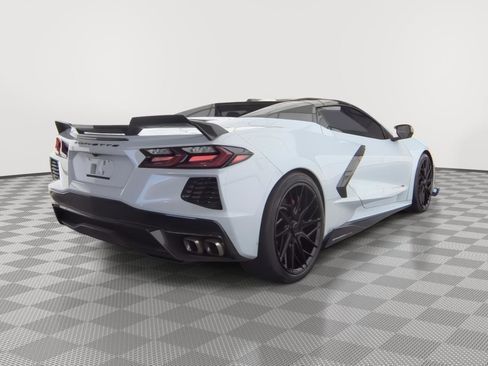 Used 2023 Chevrolet Corvette Stingray Premium Conv w/ Z51 Performance Package RWD image 2