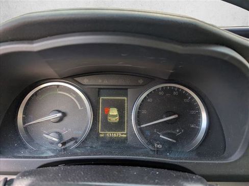 Used 2019 Toyota Highlander Limited image 12