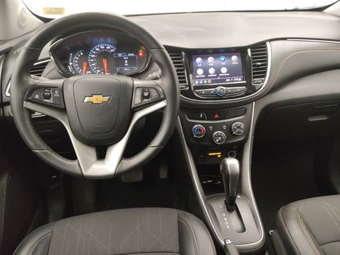 Used 2022 Chevrolet Trax LT w/ Driver Confidence Package AWD/4WD image 22