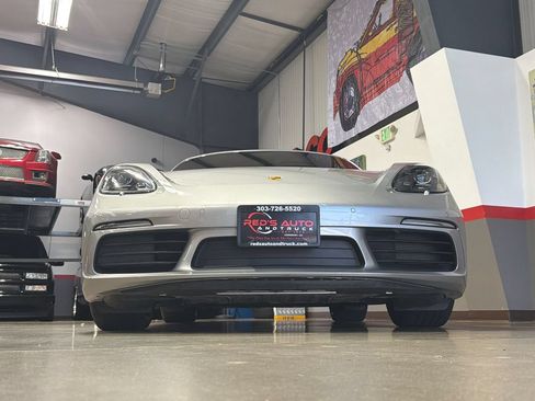 Used 2024 Porsche 718 Cayman RWD image 89