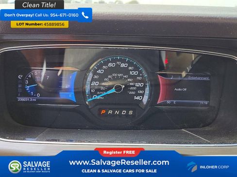 Used 2013 Ford Taurus SEL image 12