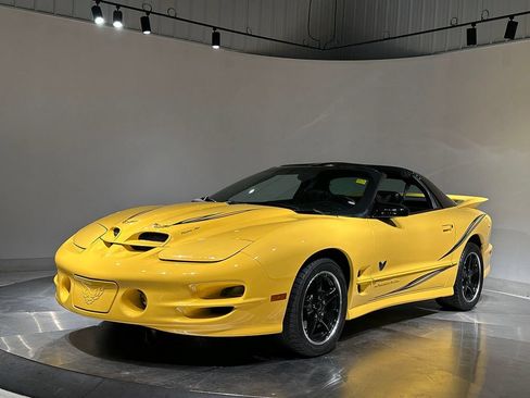 Used 2002 Pontiac Firebird Trans Am RWD image 2