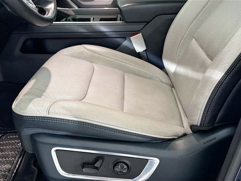 Used 2023 RAM 1500 Limited AWD/4WD image 22