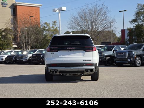 Used 2025 GMC Acadia Elevation image 6