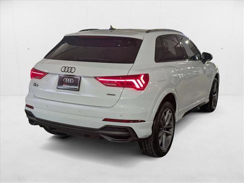 New 2025 Audi Q3 2.0T Premium image 2