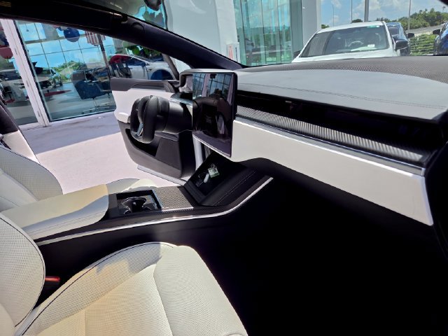 Used 2022 Tesla Model X Plaid AWD/4WD image 27