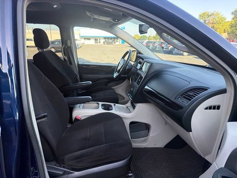 Used 2012 Dodge Grand Caravan Crew w/ Crew Value Pkg FWD image 12