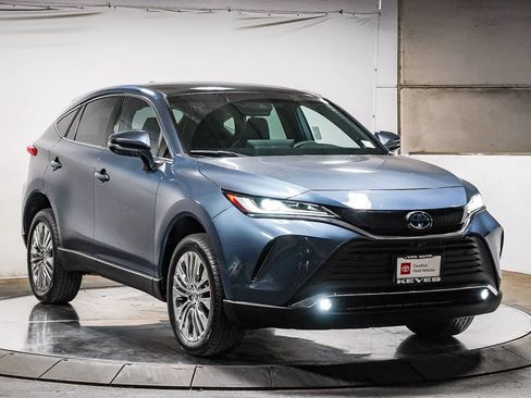 Certified 2024 Toyota Venza Limited image 4