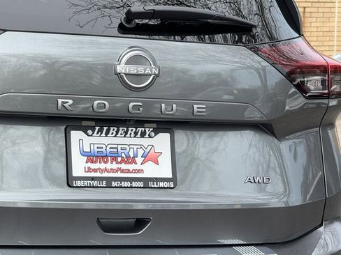 New 2026 Nissan Rogue SV w/ Cold Weather Package AWD/4WD image 18