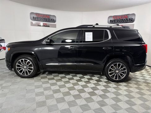 Used 2021 GMC Acadia Denali w/ Denali Technology Package image 8