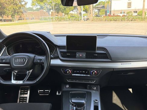 Used 2019 Audi SQ5 Premium Plus w/ Premium Plus Package AWD/4WD image 14
