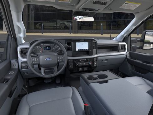 New 2025 Ford F450 XL w/ XL Chrome Package image 9