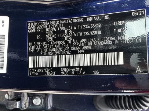 Certified 2021 Toyota Highlander XLE image 22