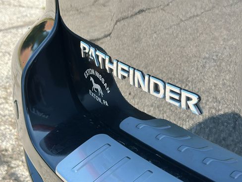 Used 2018 Nissan Pathfinder SV w/ SV Tech Package AWD/4WD image 10