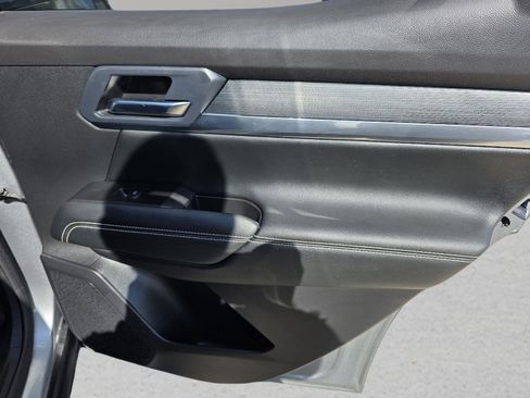 Used 2025 GMC Terrain Elevation w/ Black Edition image 29