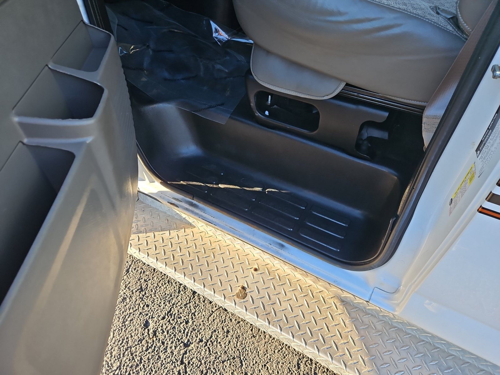 Used 2014 Chevrolet Express 3500 LT w/ LT Preferred Equipment Group RWD image 18