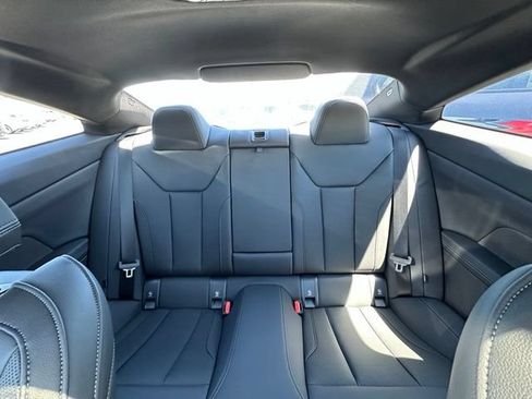 Used 2026 BMW M440i Coupe RWD image 31