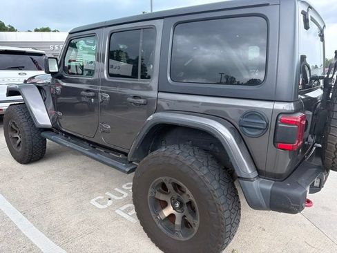 Used 2019 Jeep Wrangler Unlimited Rubicon AWD/4WD image 3