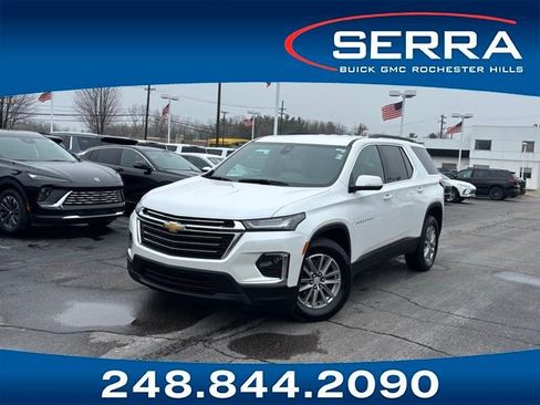 Used 2022 Chevrolet Traverse LT image 1