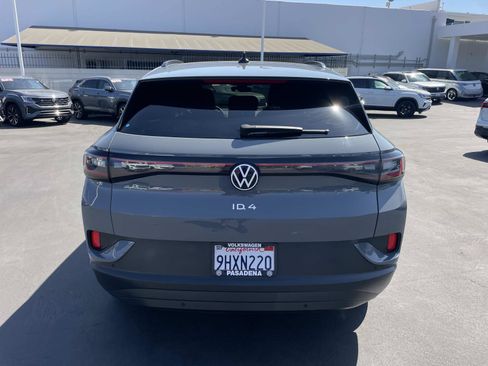 Certified 2023 Volkswagen ID.4 Pro RWD image 4