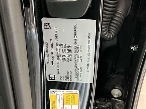 Certified 2023 Cadillac Escalade ESV Sport Platinum image 16