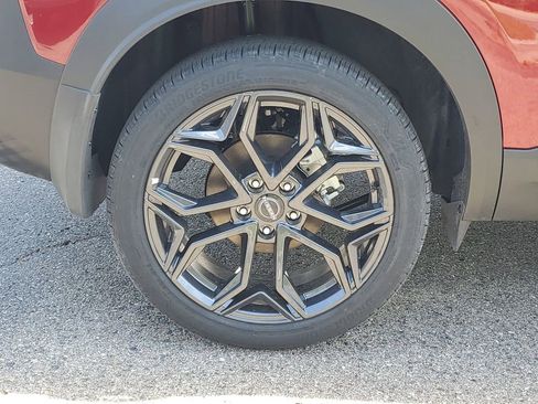 New 2025 Nissan Kicks SR image 5