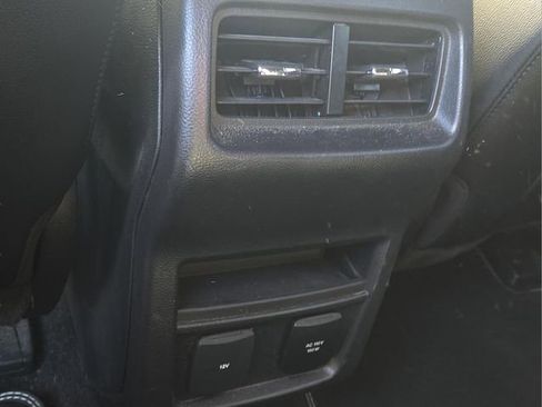 Used 2019 Ford Edge ST w/ Convenience Package image 12