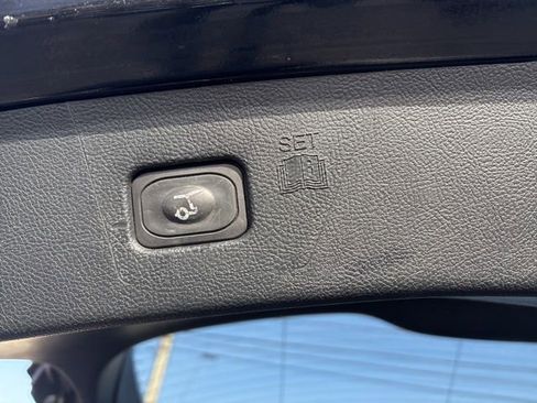 Used 2022 Ford Edge Titanium w/ Equipment Group 301A image 8