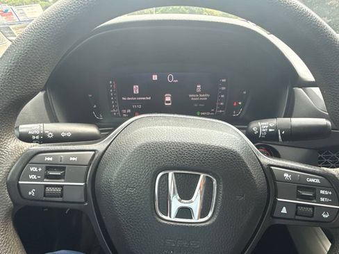 Used 2023 Honda Accord EX image 8