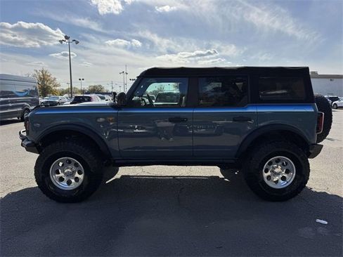 Used 2021 Ford Bronco Badlands image 2