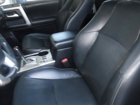 Used 2014 Toyota 4Runner Limited AWD/4WD image 28