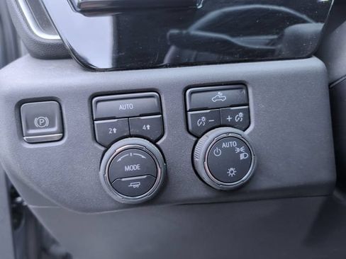 Used 2023 Chevrolet Silverado 1500 LT AWD/4WD image 26